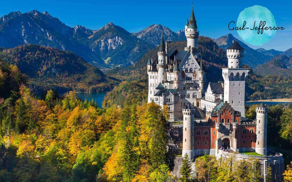 Neuschwanstein Castle 惊叹于如童话故事中的“新天鹅堡”一样美丽而与众不同的 19 世纪宫殿。大家好，今天。今天照例回来再见面。所以，今天不会让各位小伙伴失望，因为他们会带大家去童话里的城堡旅行。说说很多喜欢看迪斯尼动画片或